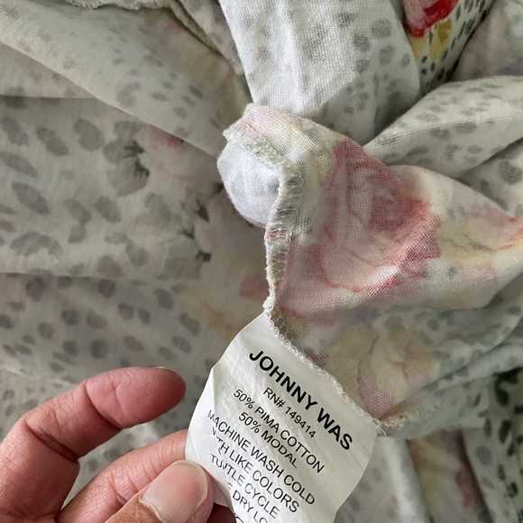 Johnny Was Winery Sleep Robe - Picture 6 of 7